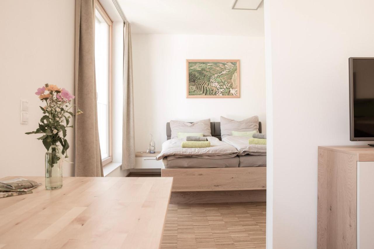 Ferienwohnung Am Weingut Eisenbock Strass  Bagian luar foto