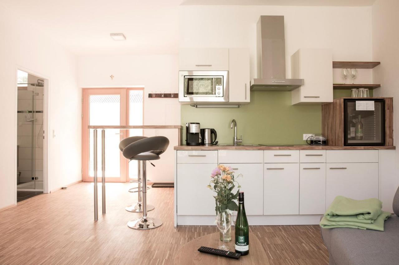 Ferienwohnung Am Weingut Eisenbock Strass  Bagian luar foto