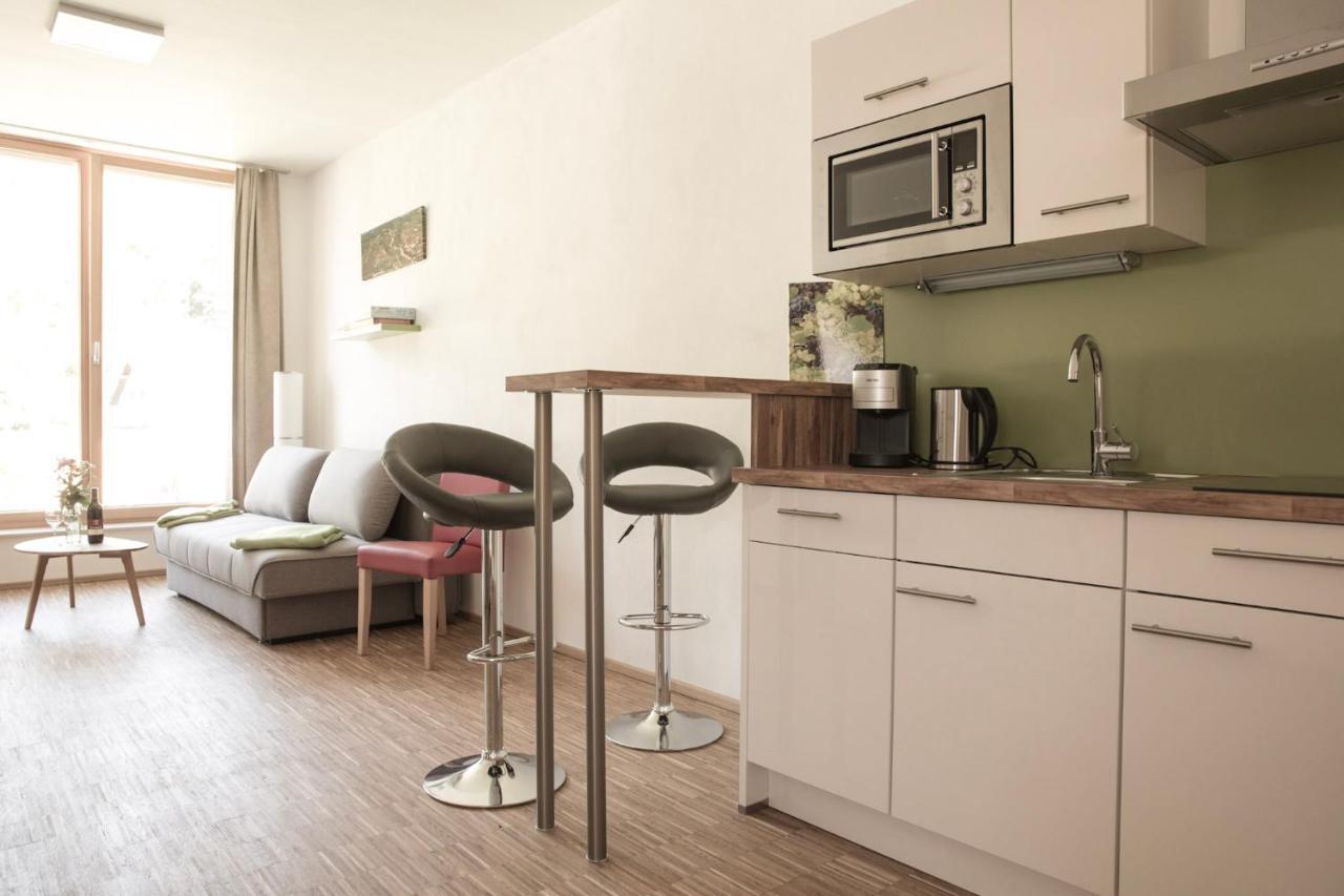 Ferienwohnung Am Weingut Eisenbock Strass  Bagian luar foto